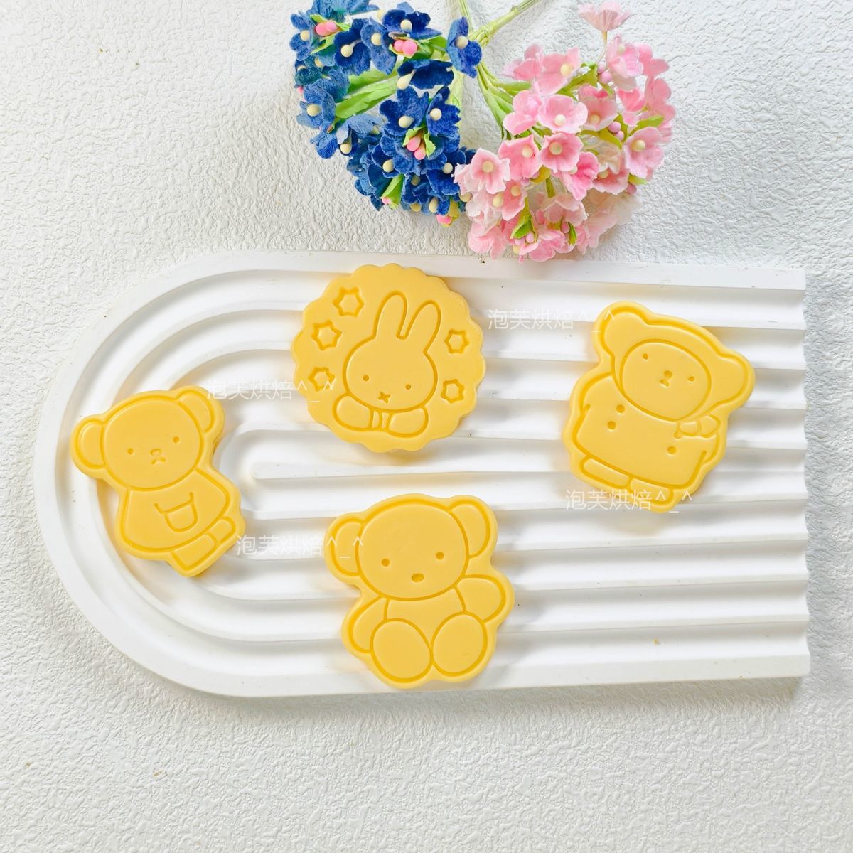 Cute 3D Press Cookie Mold with - Kitchen Appliances For Baking 评论和价格
