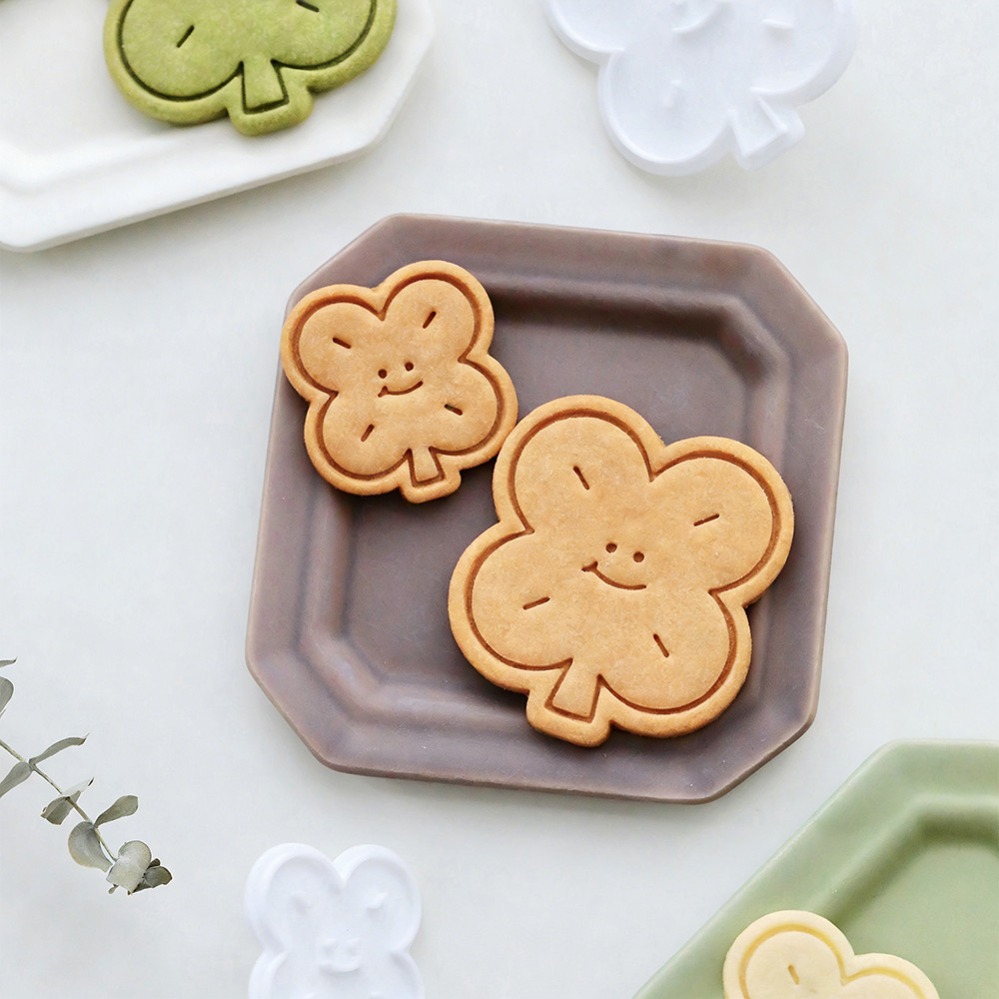 Lucky Four-Leaf Clover Cookie  - Kitchen Appliances For Baking 评论和价格
